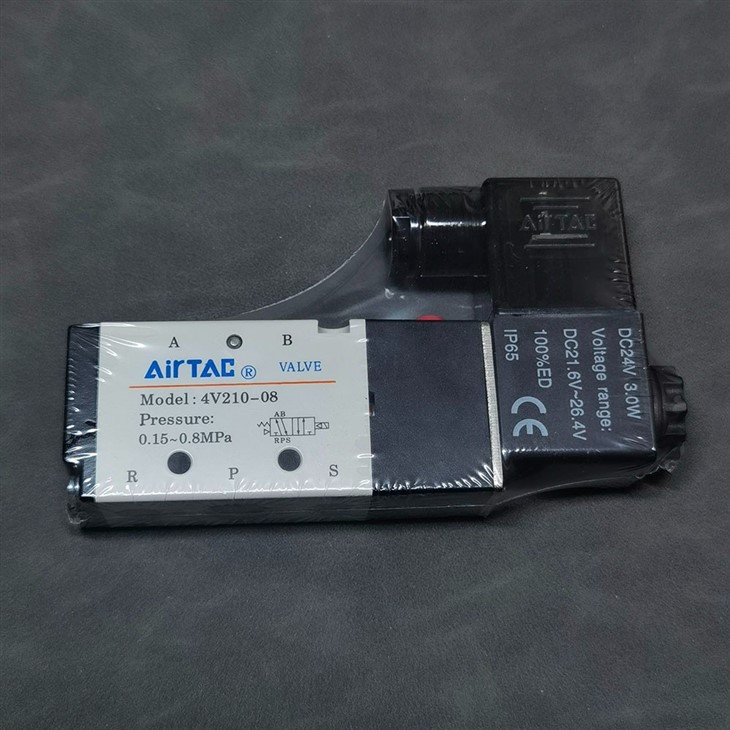 AIRTEC 4V210-08 DC 24V-4